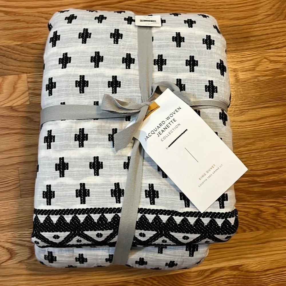 Anthropologie Jacquard-Woven Jeanette Duvet Cover King NWT